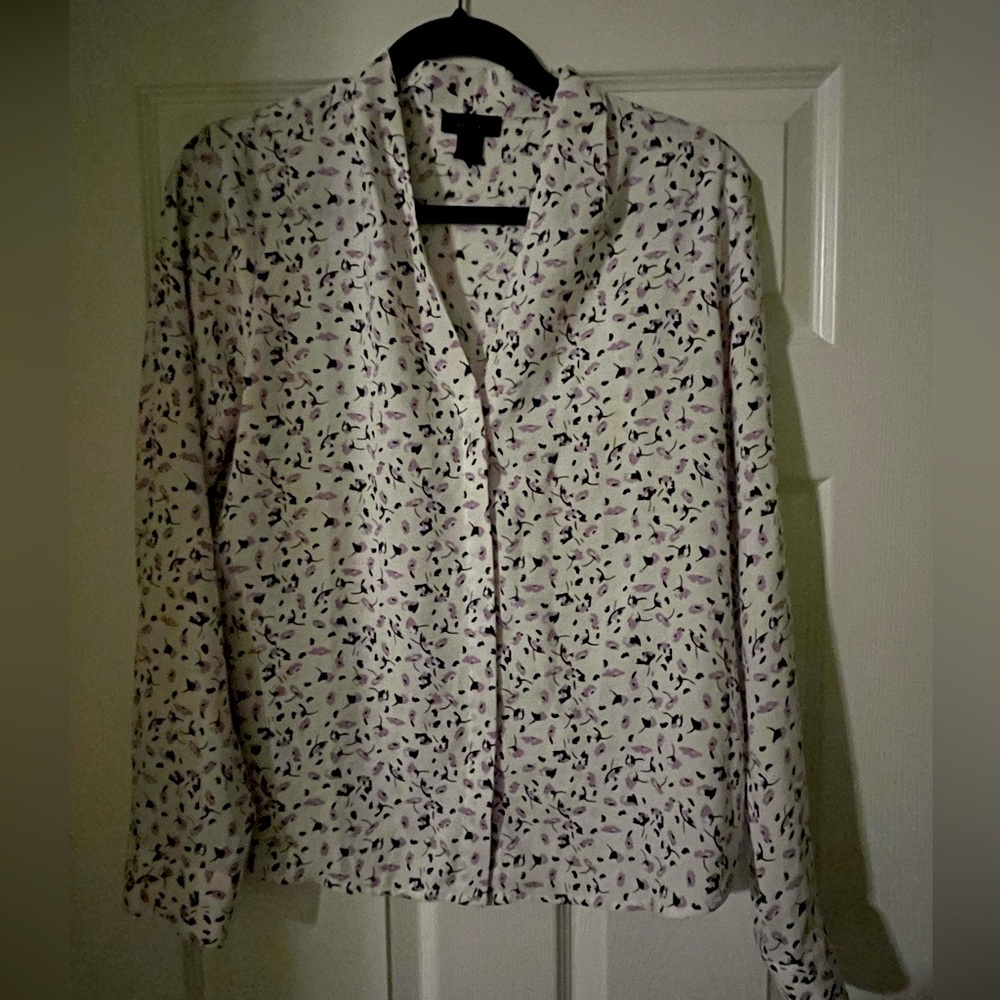 Collarless White Halogen Button Up Shirt with Purple Flowers